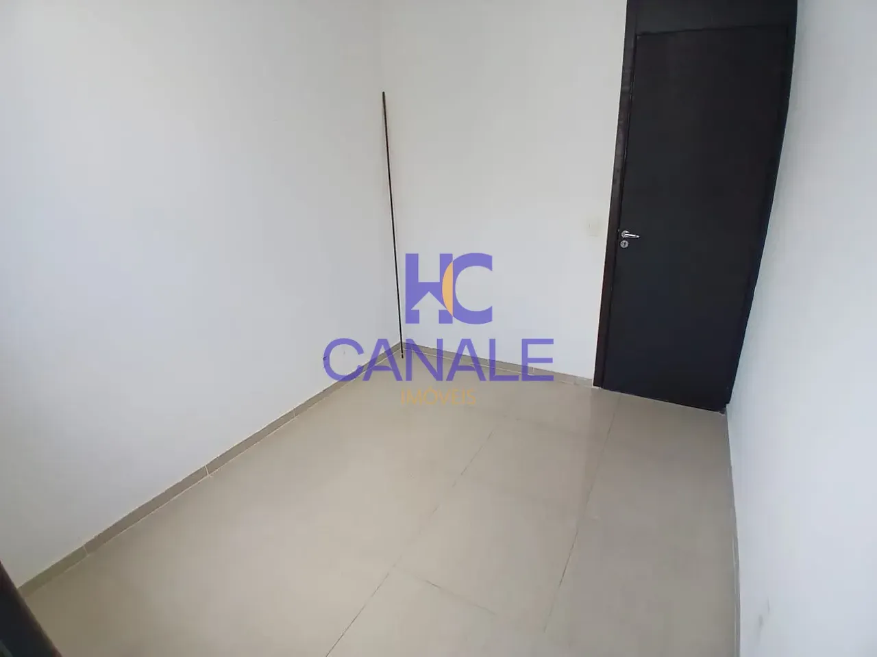 Apartamento com 3 quartos, 1 banheiro e cozinha separada — photo 7