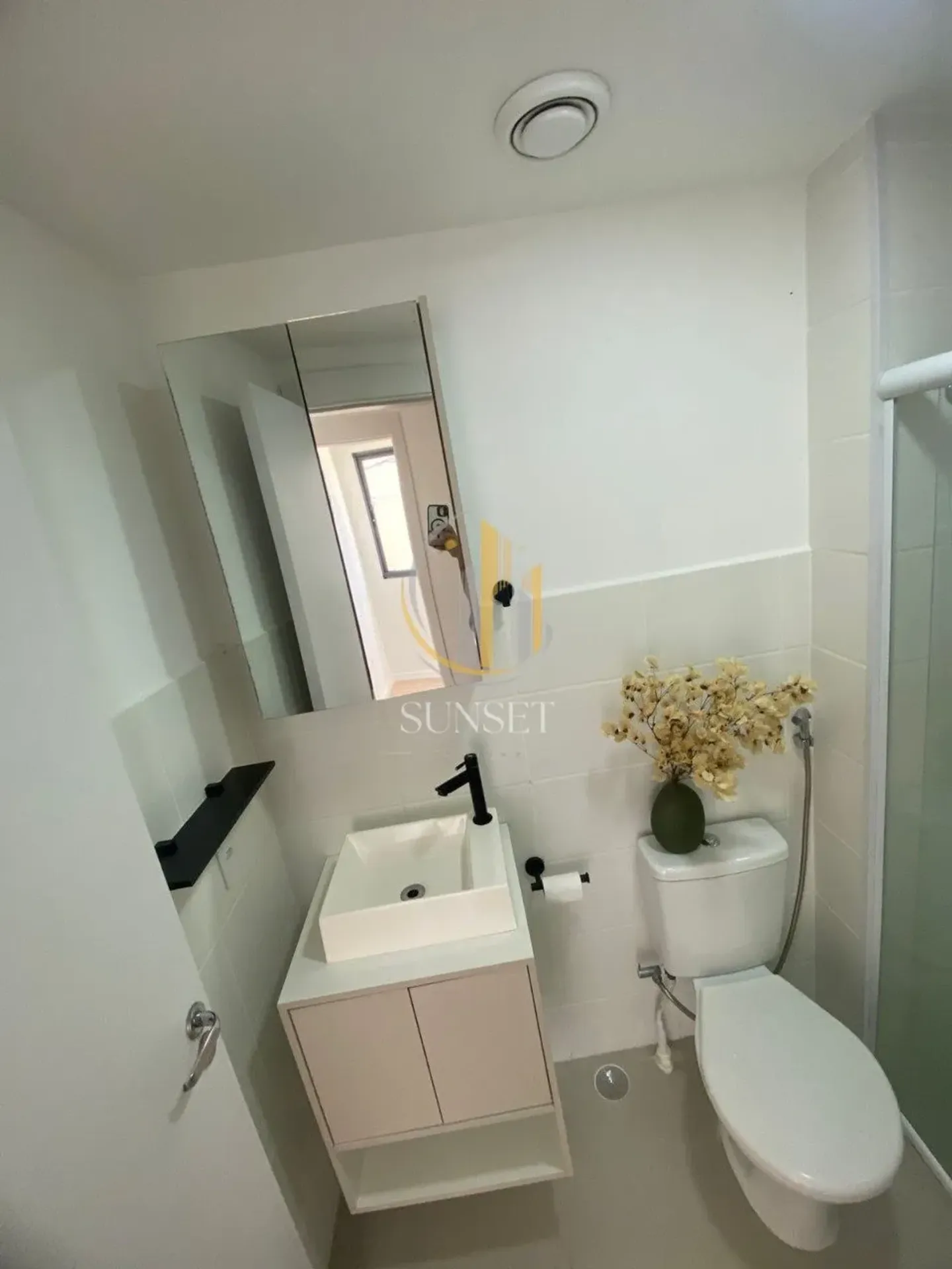 Apartamento de 2 quartos em condomínio com piscina — photo 13