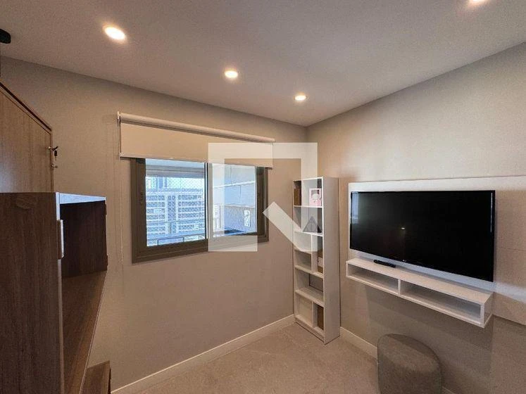Квартира 125 м² с застеклённым балконом и рабочим местом — photo 14