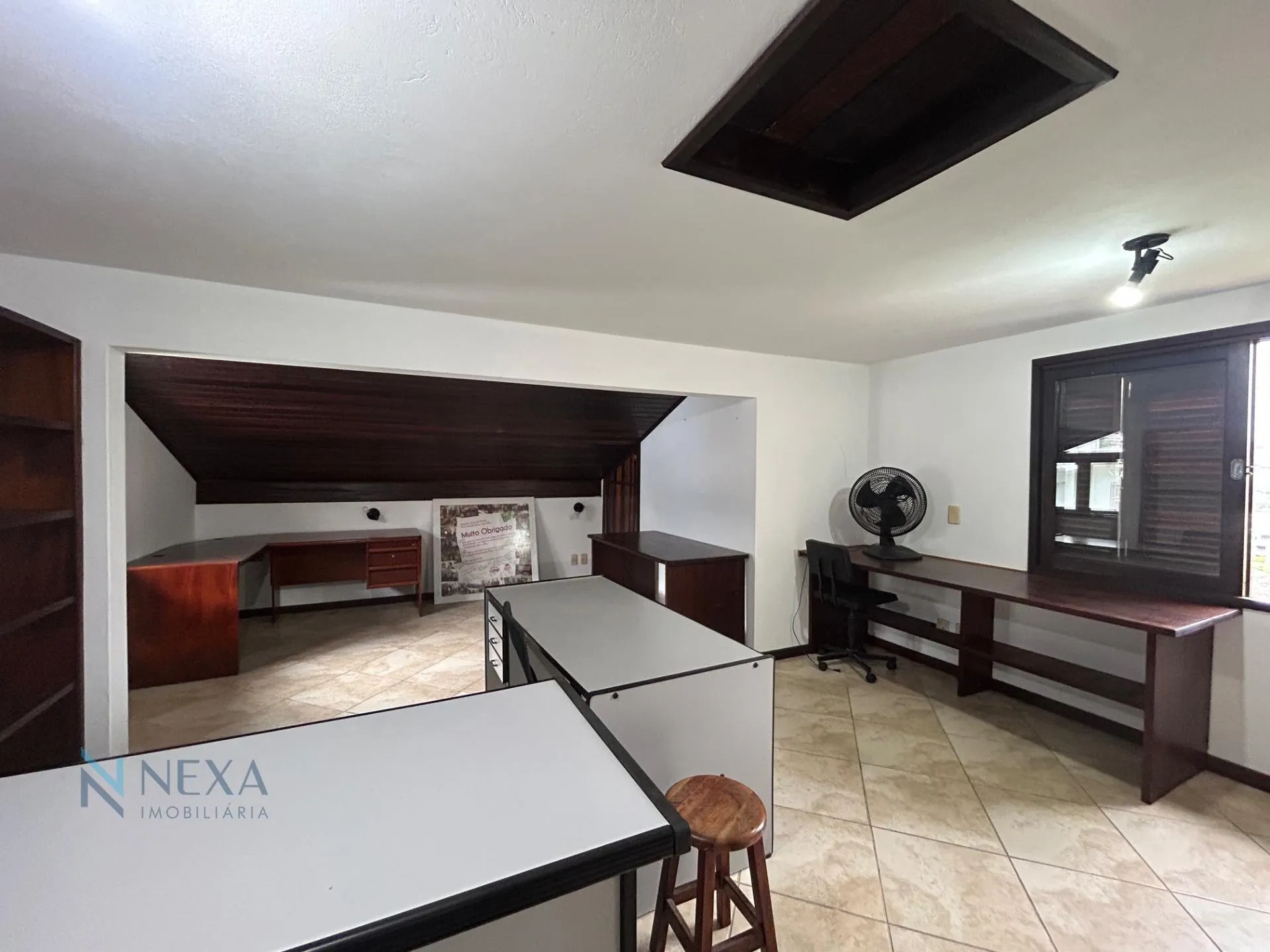 House with 5 bedrooms and 499 m², 2 en-suites — photo 33