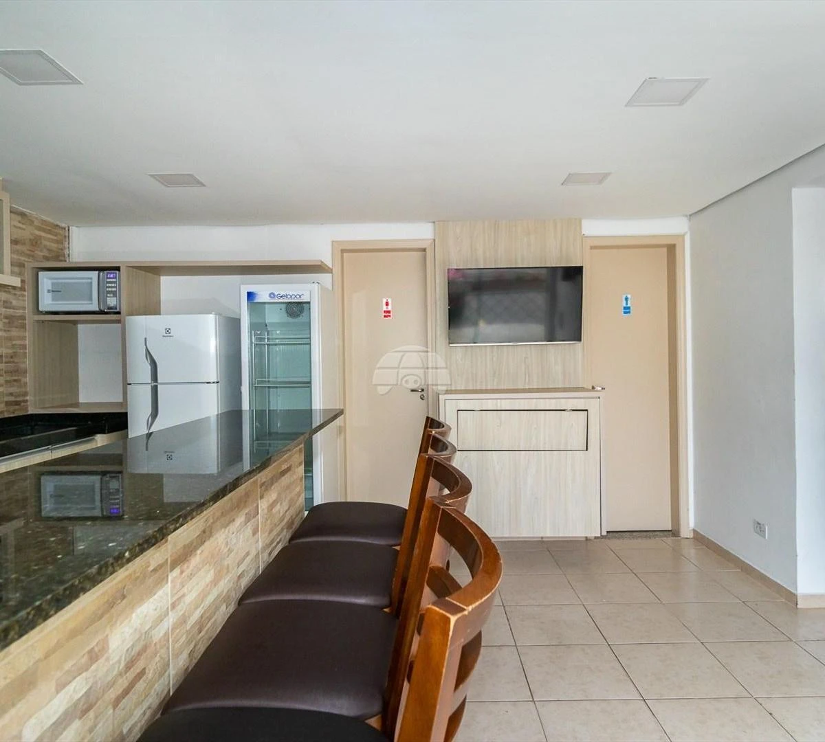 Furnished apartment, 95 m², with a washing machine — photo 22