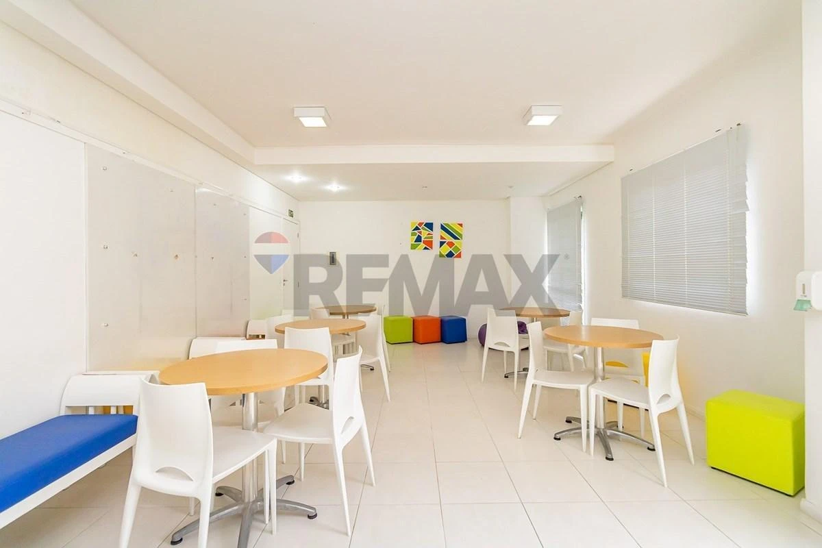 Apartment in a building with a gym — photo 43