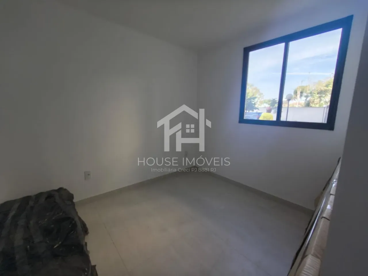 Unfurnished apartment with 2 bedrooms and 2 bathrooms — photo 9