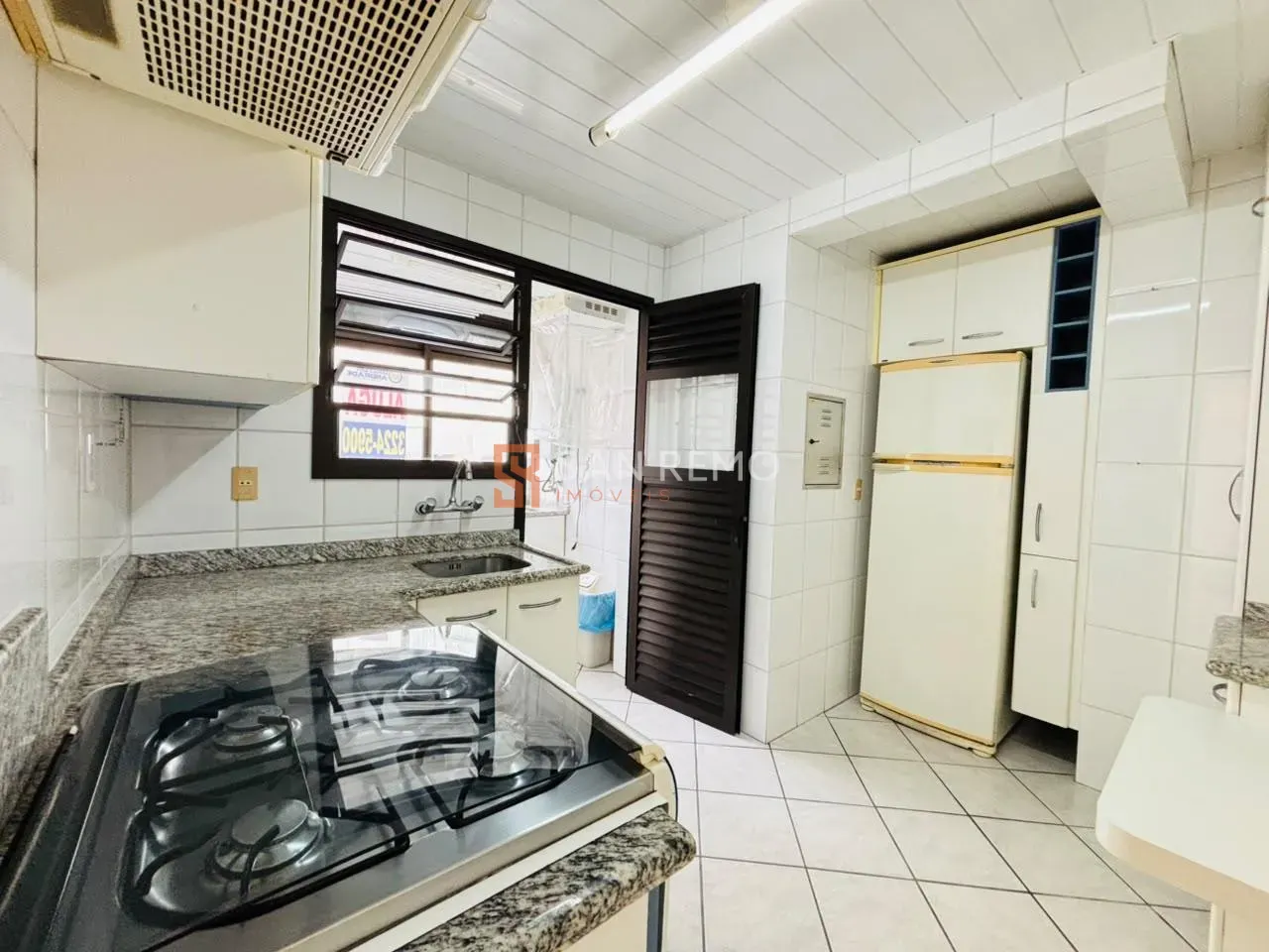2-bedroom apartment with a washing machine — photo 2