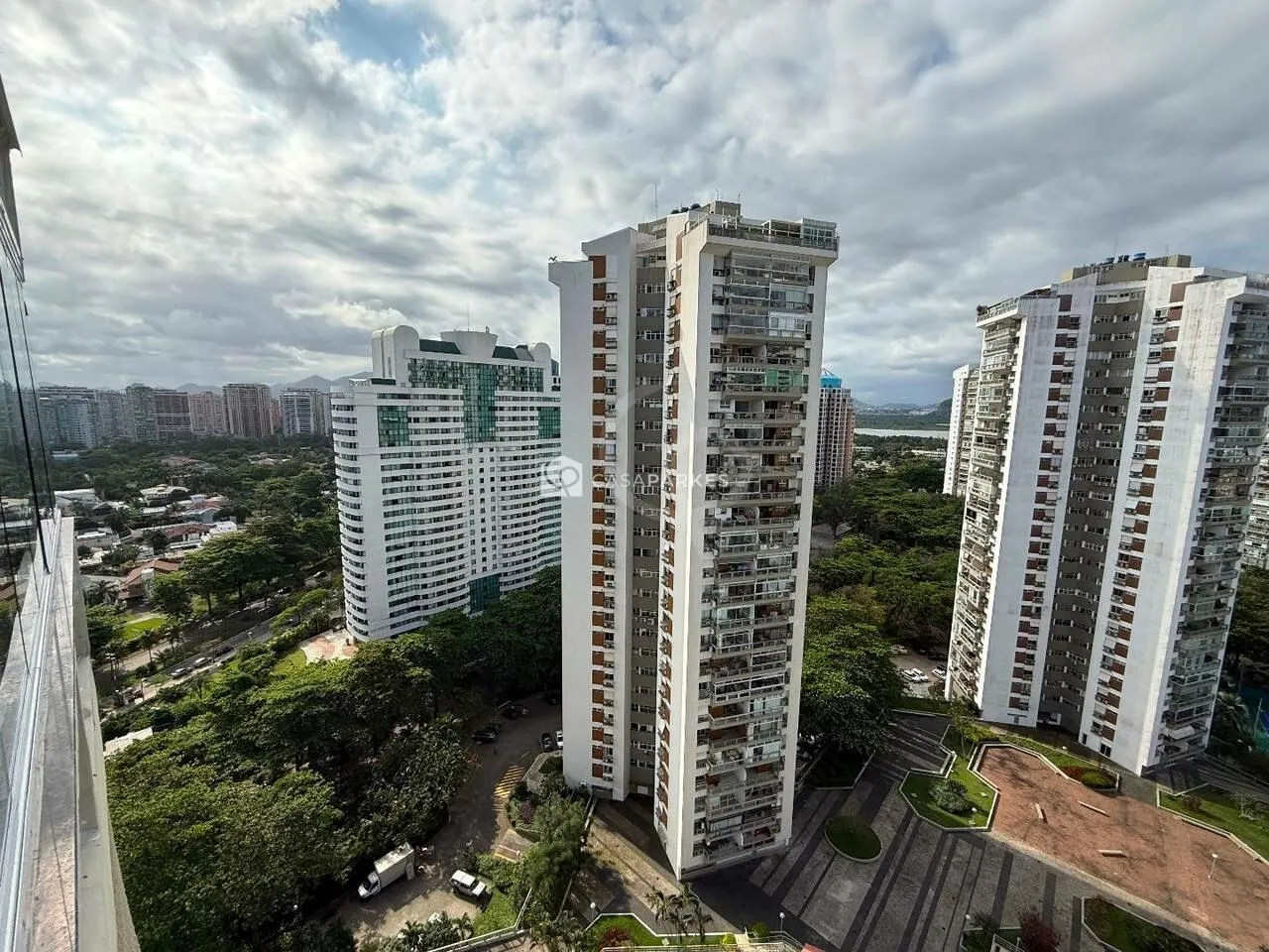 Furnished apartment, 125 m², with floor-to-ceiling windows — photo 23