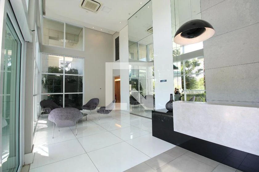 2-bedroom apartment in a building with a gym — photo 42