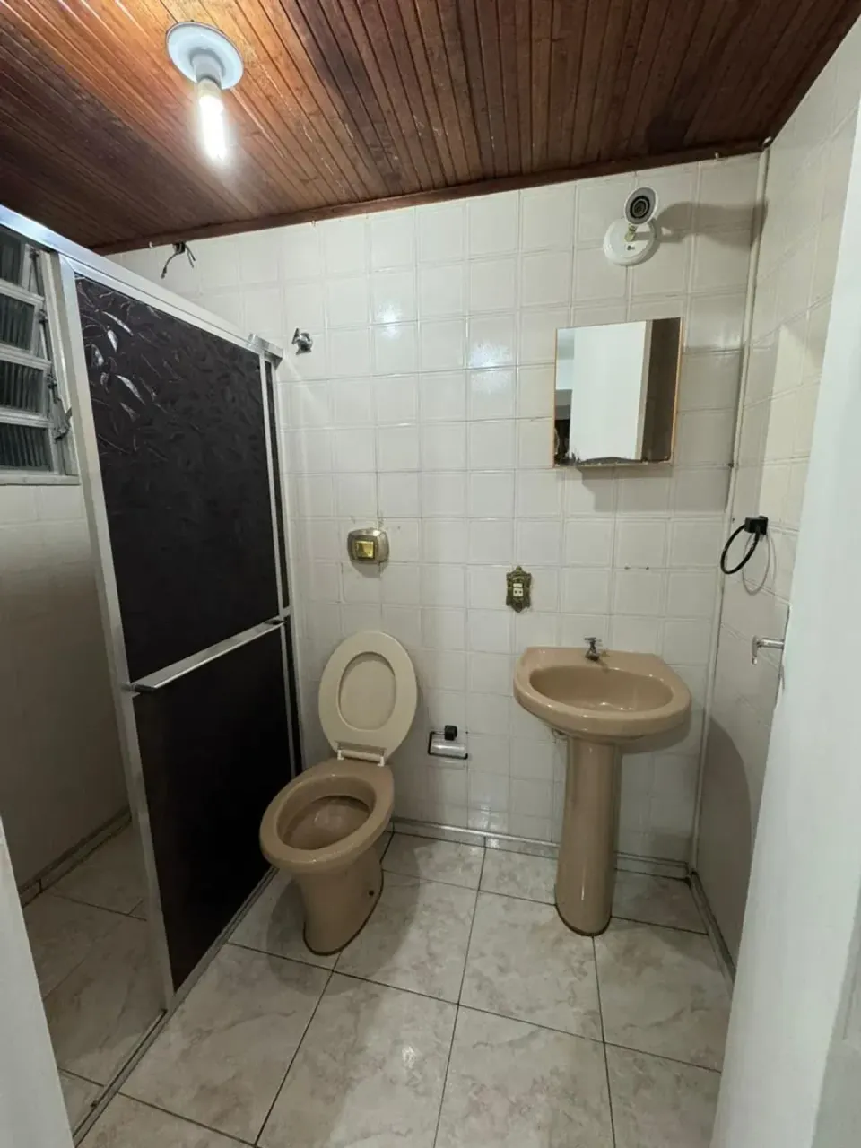 Unfurnished apartment with 2 bedrooms and 2 bathrooms — photo 12