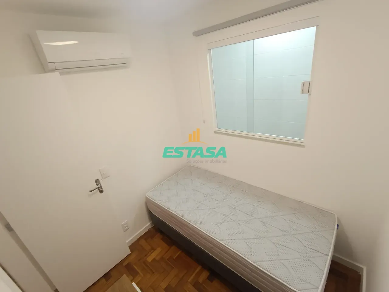 Furnished apartment with 3 bedrooms and 2 bathrooms — photo 19