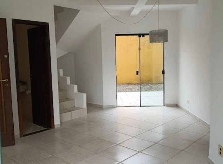 House with 2 bedrooms (1 en-suite) and 3 bathrooms — photo 6