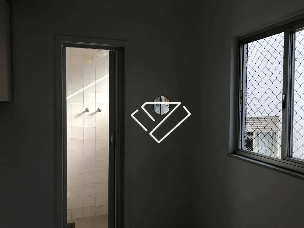 Квартира з 3 спальнями та заскленим балконом — photo 12