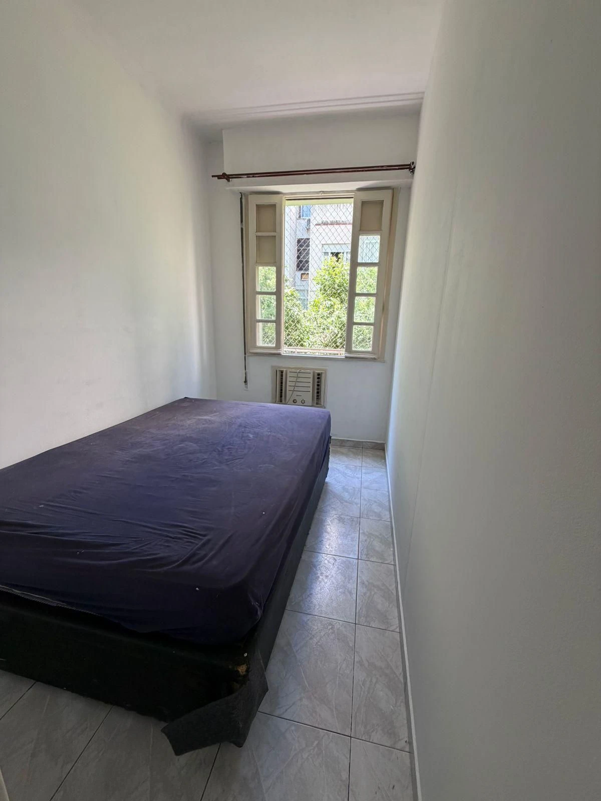 Пральна машина та 2 спальні: квартира 36 м²