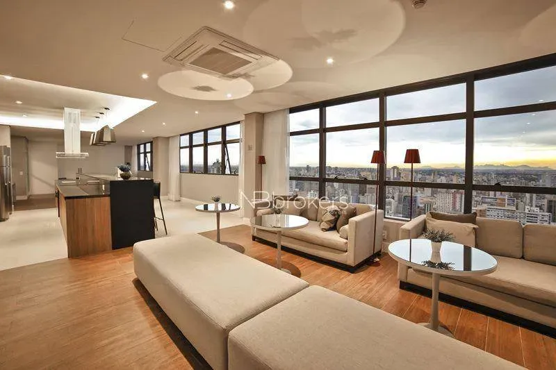 Furnished 68 m² apartment with 1 en-suite bedroom — photo 3