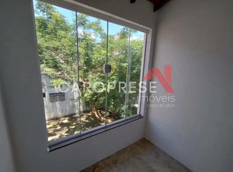 House with no parking, 2 bedrooms, 1 bathroom — photo 8