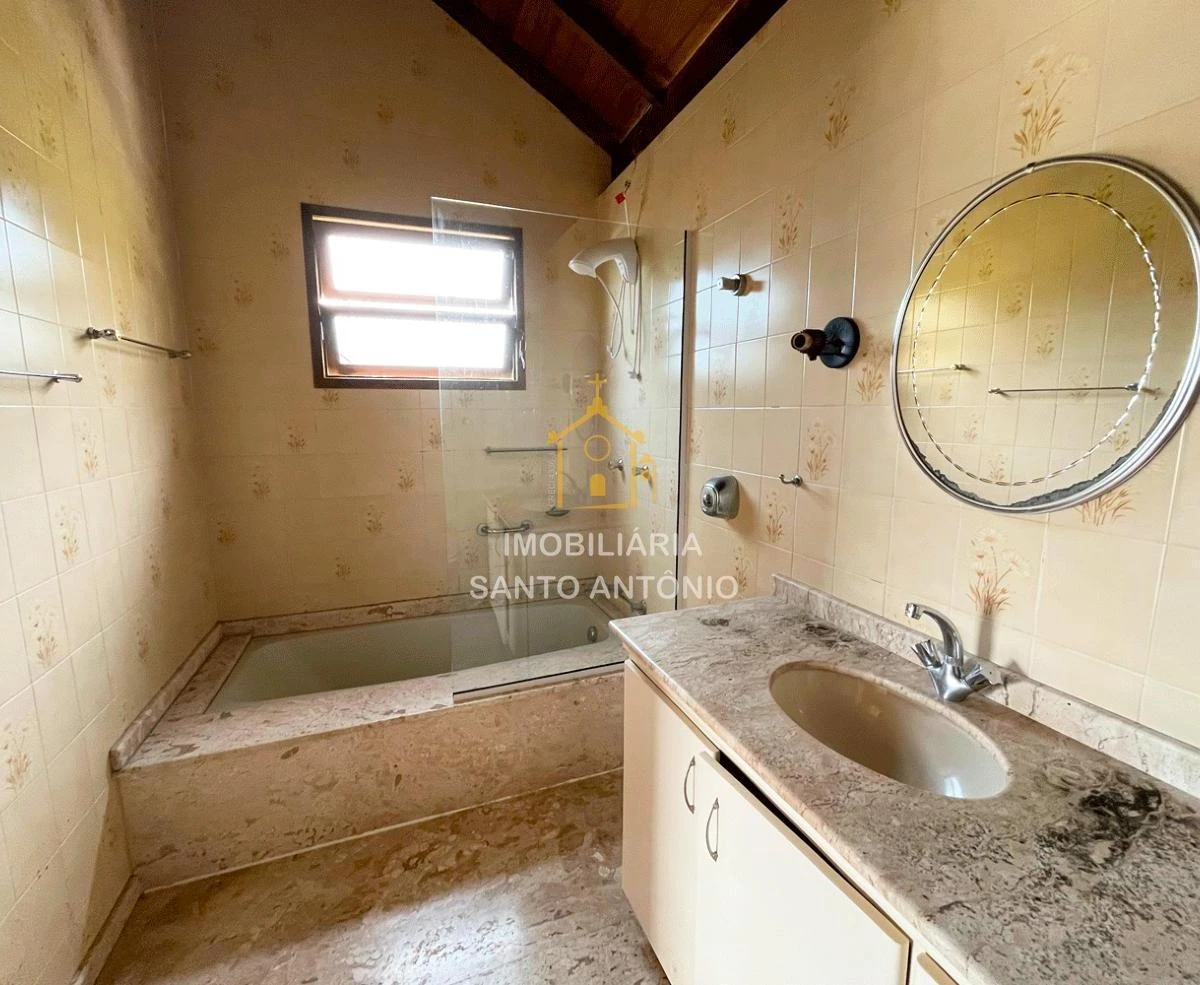 3-bedroom house with a water view in Florianópolis — photo 37