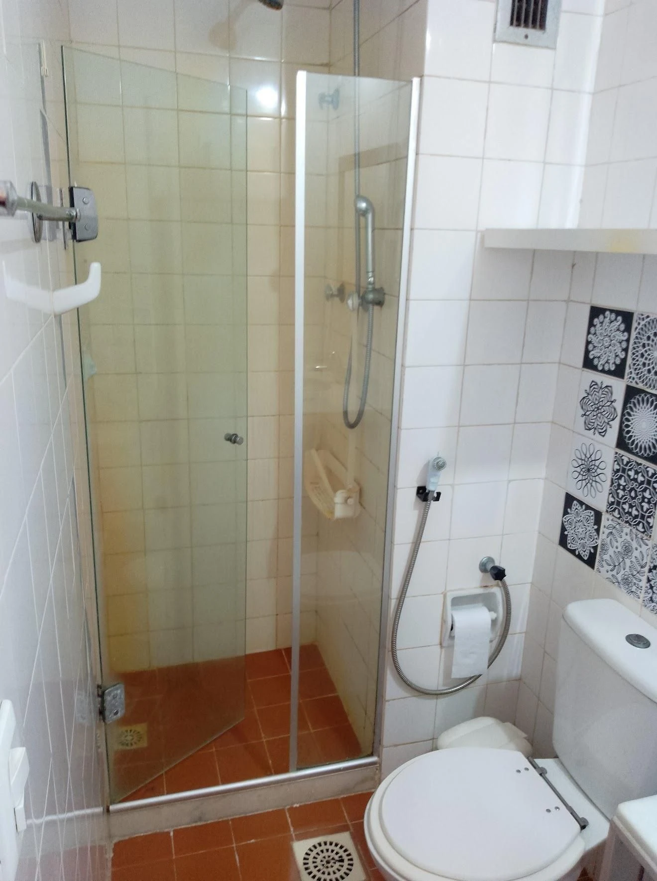 One-bedroom apartment with a park view in Rio de Janeiro — photo 9