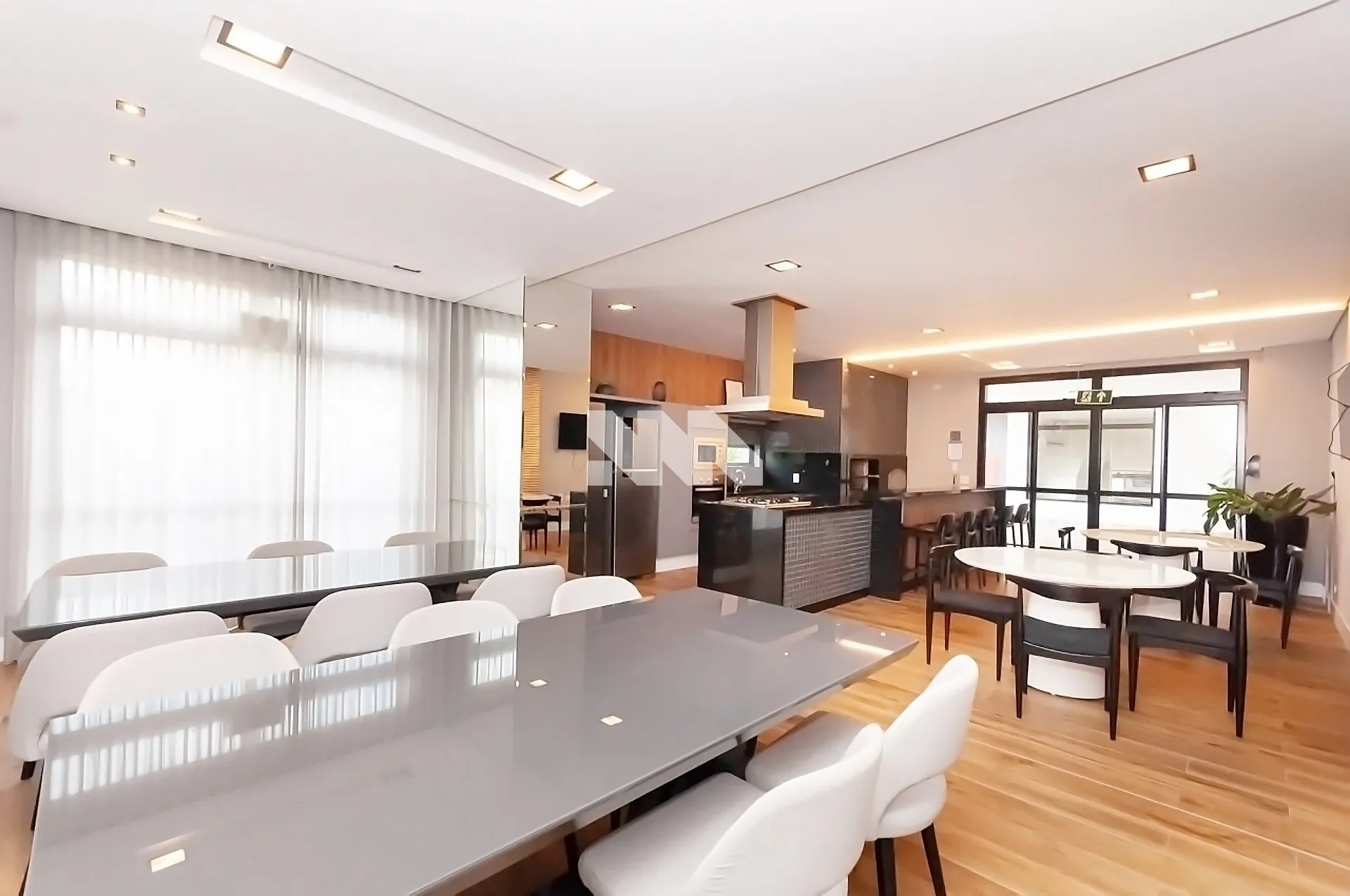 Apartamento para locação com 2 dormitórios e 3 banheiros — photo 54