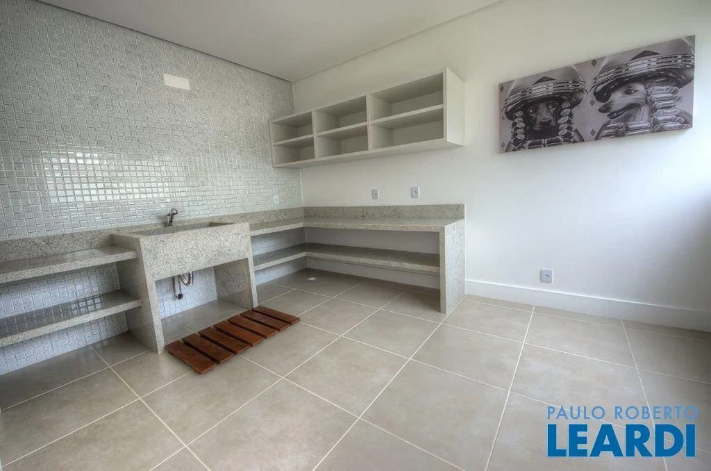 Furnished apartment, 70 m², with a grill on the balcony — photo 11