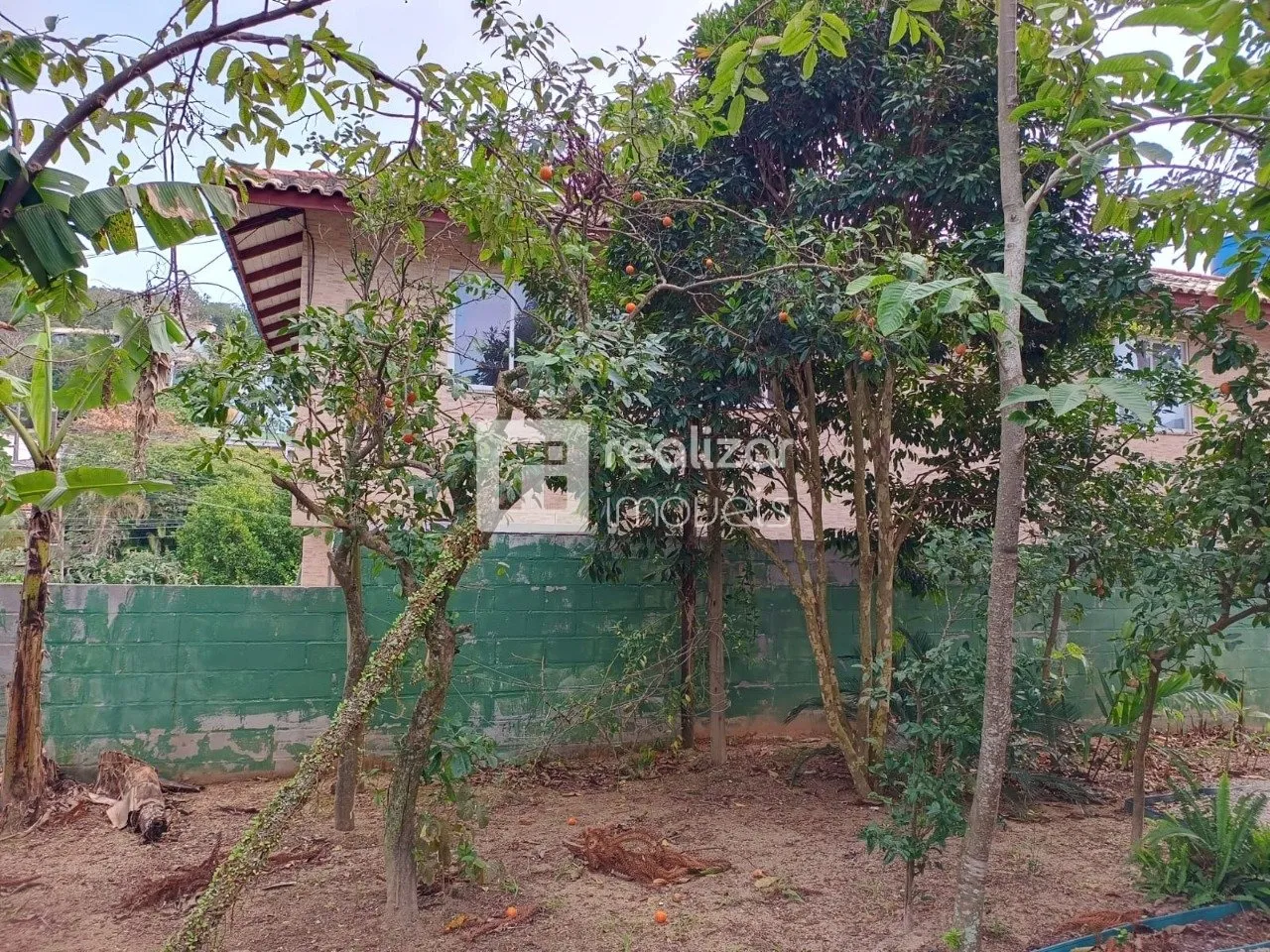 House with 2 bedrooms and a private garden on 400 m² — photo 26