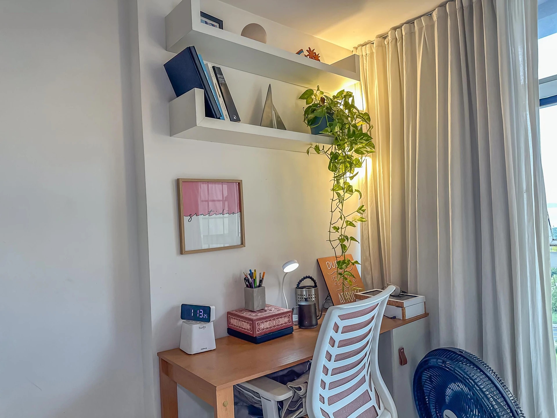 Furnished 2-bedroom apartment with 2 bathrooms — photo 35