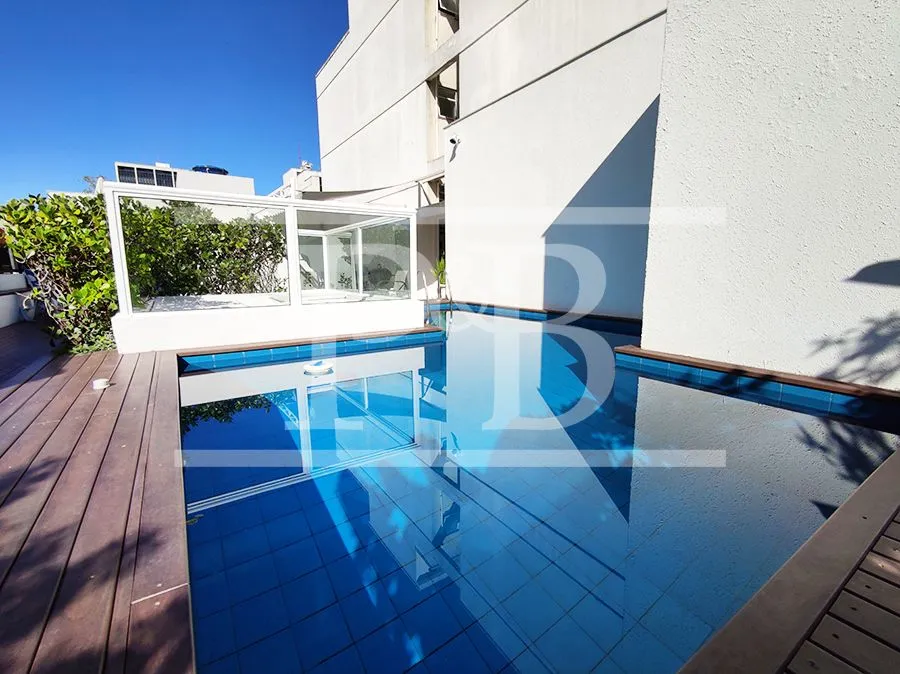 Furnished apartment with 4 bedrooms and 400 m² — photo 3