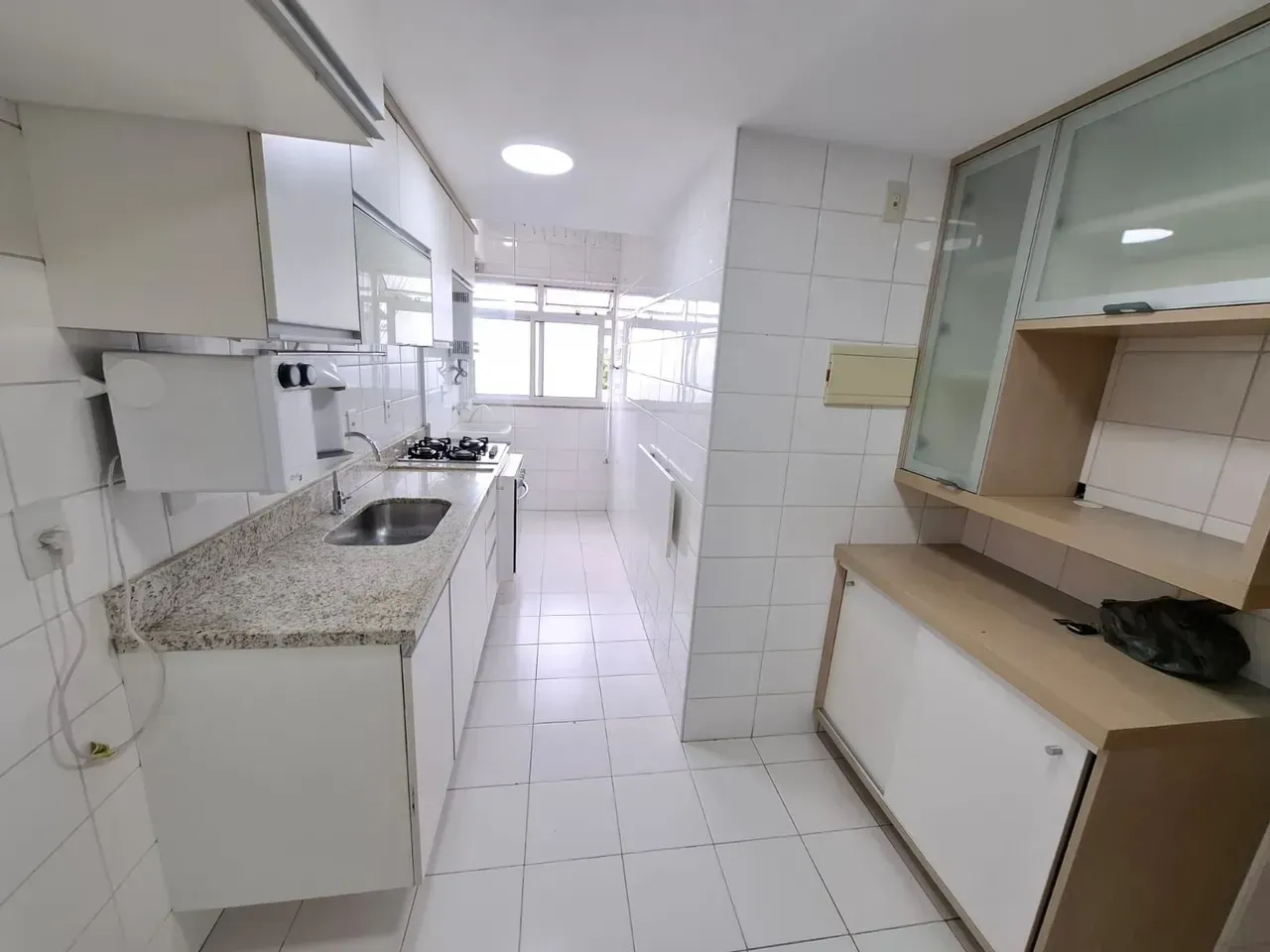 Apartamento de 2 quartos com 3 banheiros e cozinha fechada — photo 8