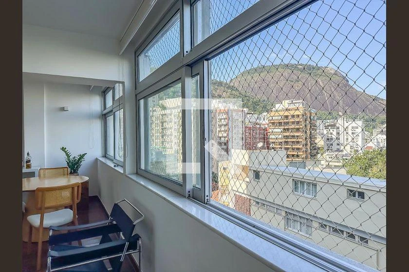 Furnished apartment with 2 bedrooms and 80 m² — photo 37