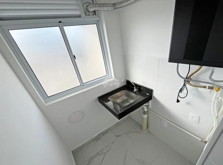 2-bedroom apartment with living room and 1 parking space — photo 8