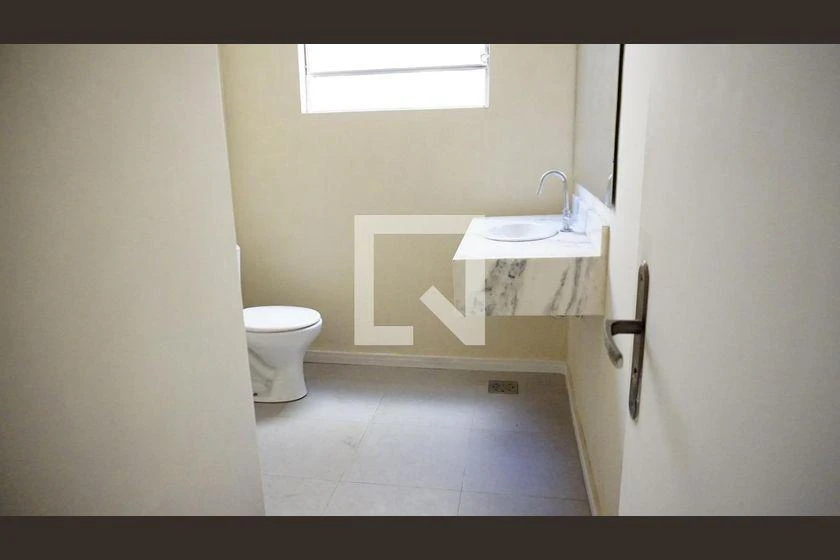 Rental house with 3 bedrooms, 480 m² and 2 parking spots — photo 31