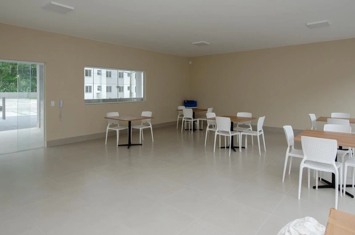 Furnished apartment with 2 bedrooms and a balcony — photo 47