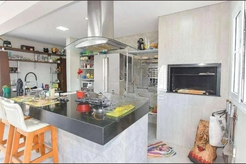 Casa mobiliada com 3 quartos, todos com suíte — photo 2