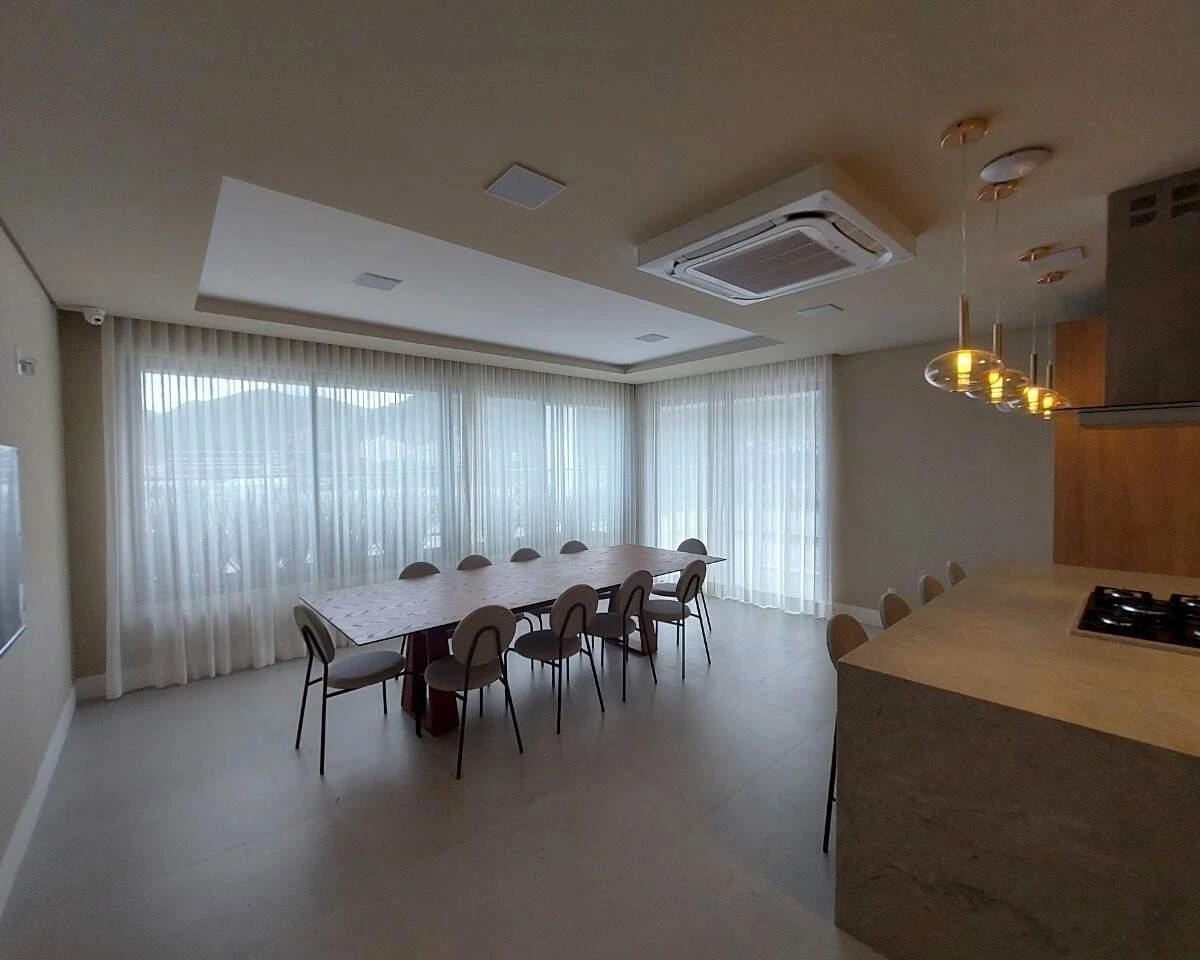 Furnished apartment, 48 m², with a mountain view — photo 12