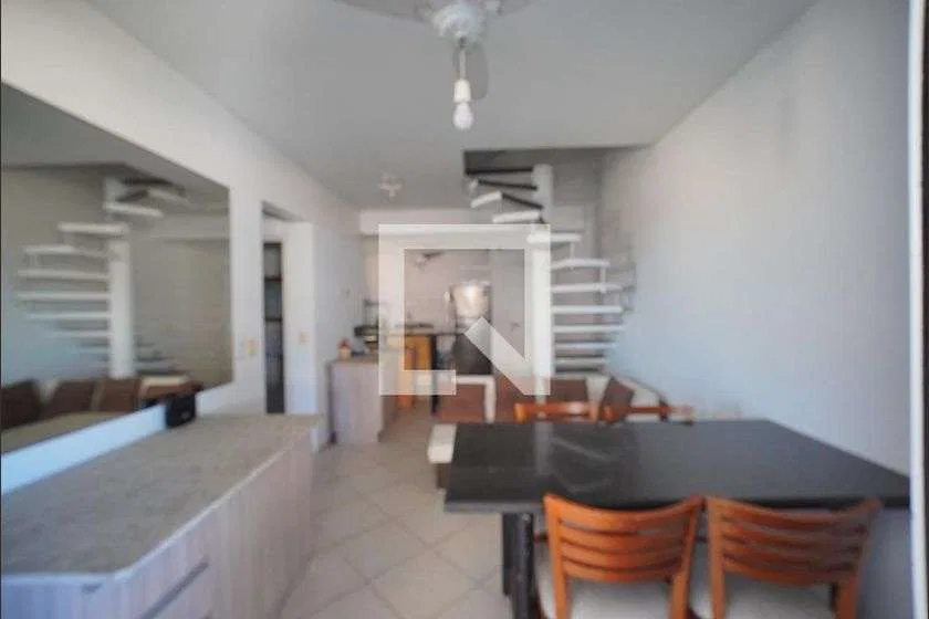 Rental apartment with 3 bedrooms and 120 m² — photo 2