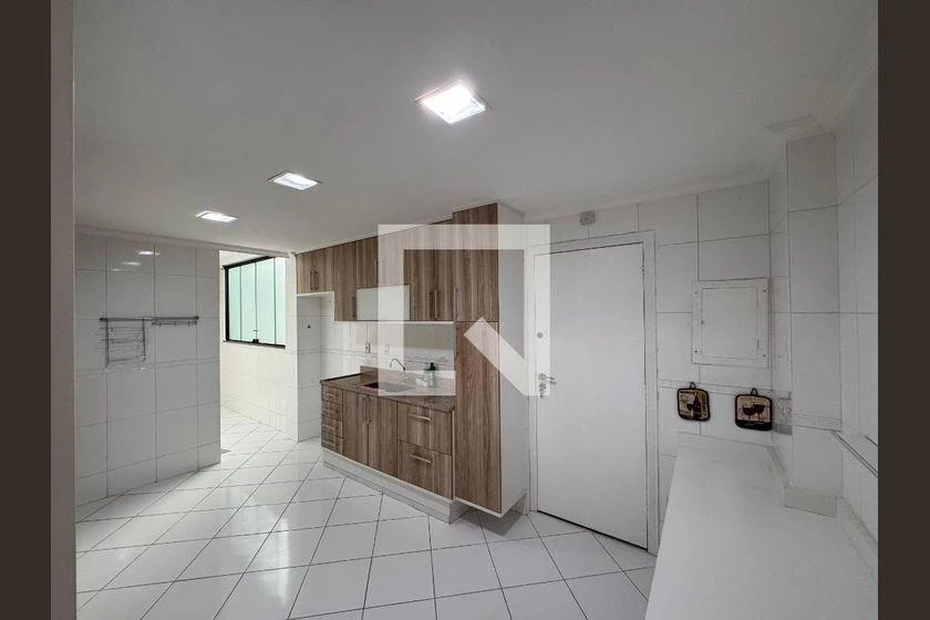 Apartamento de 190 m² com 3 suítes e varanda envidraçada — photo 46