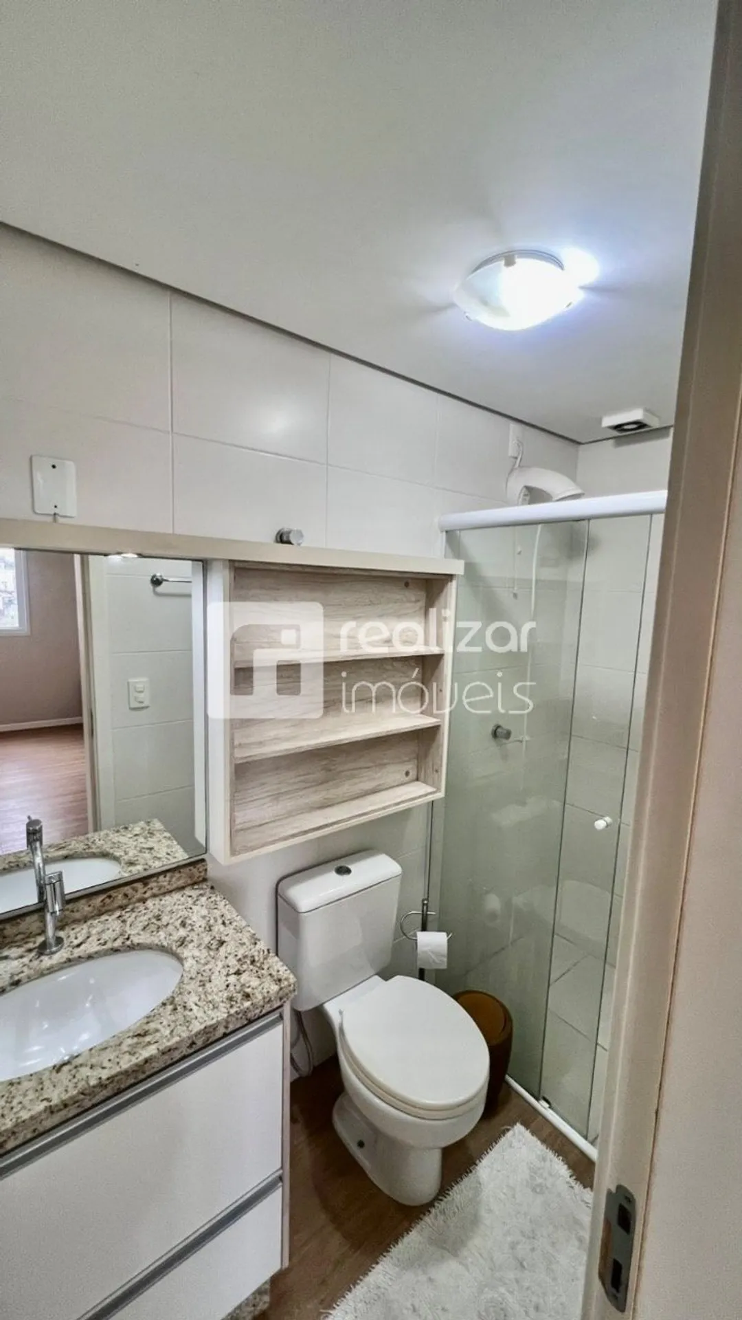 Квартира с 3 спальнями, suite и застеклённым балконом — photo 9
