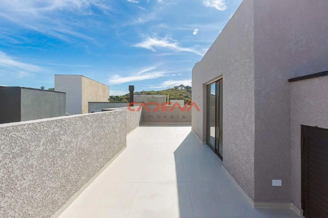 Balcony with a grill in a 3-bedroom house, 128 m² — photo 23