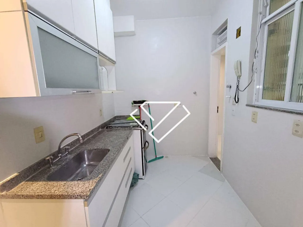 3-bedroom apartment with a closed-in gas kitchen — photo 5