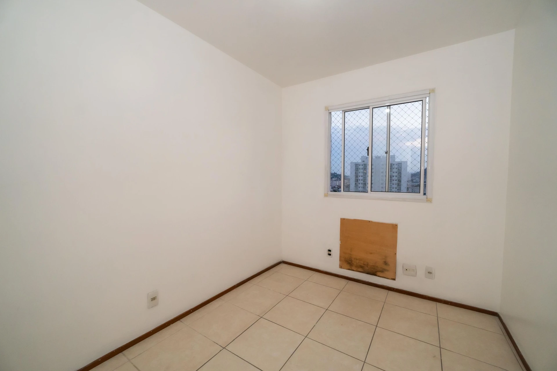 Mountain view in a 2-bedroom apartment, 48 m² — photo 37
