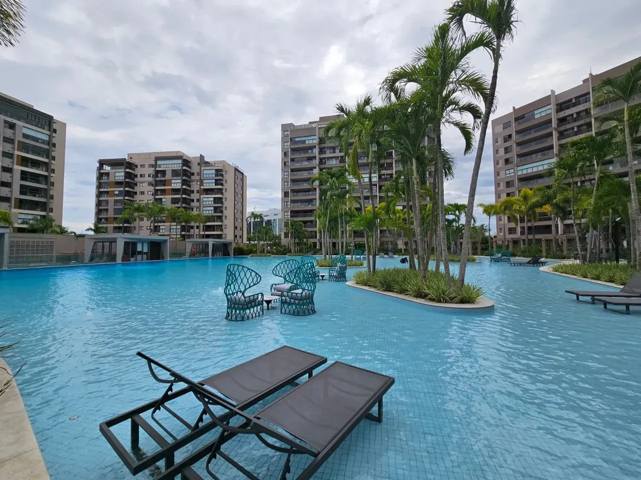 Apartamento mobiliado com 4 quartos e 5 banheiros — photo 25