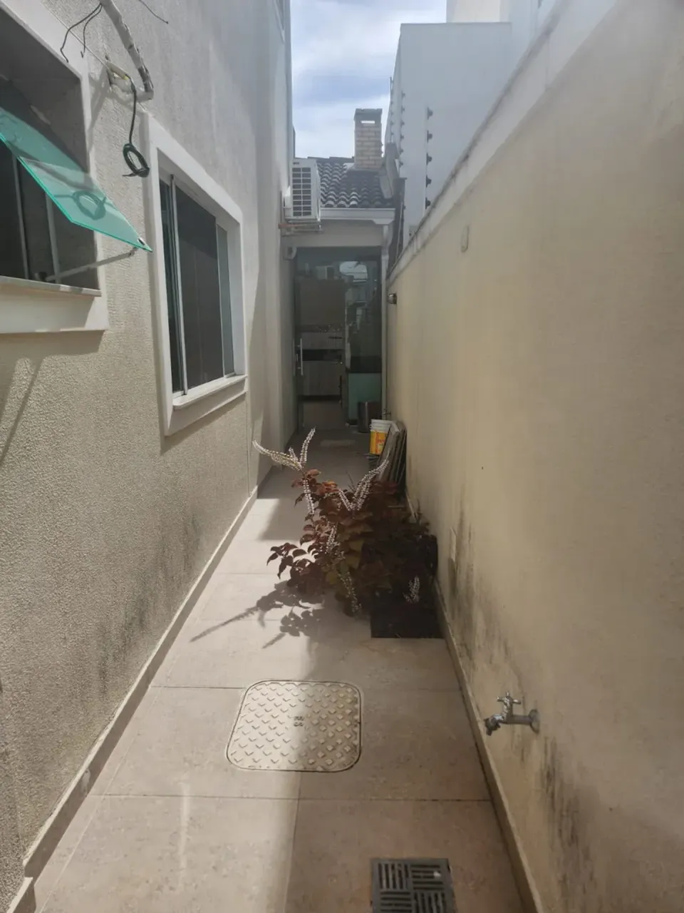 Casa mobiliada com 3 dormitórios e 2 banheiros — photo 15
