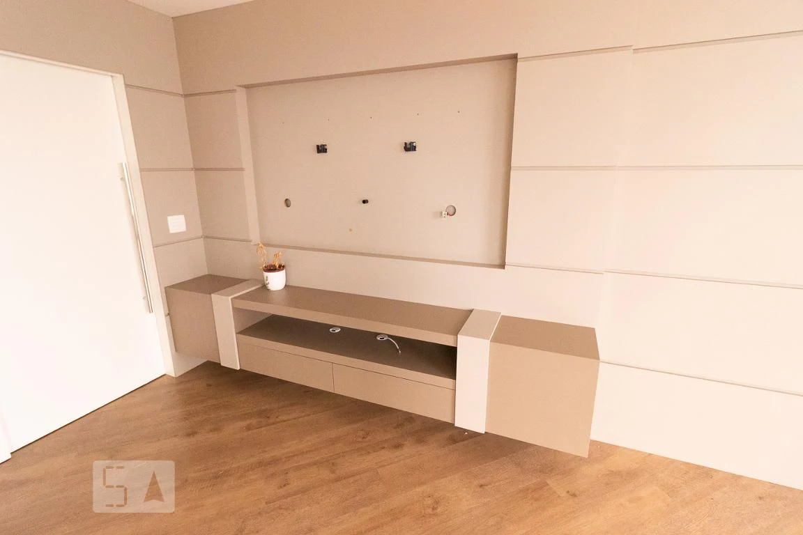 Bathtub in a 4-bedroom apartment, 255 m² — photo 27