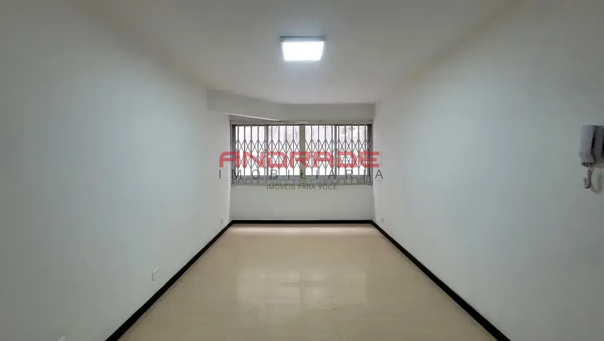 3-bedroom apartment with a separate closed-off kitchen — photo 18