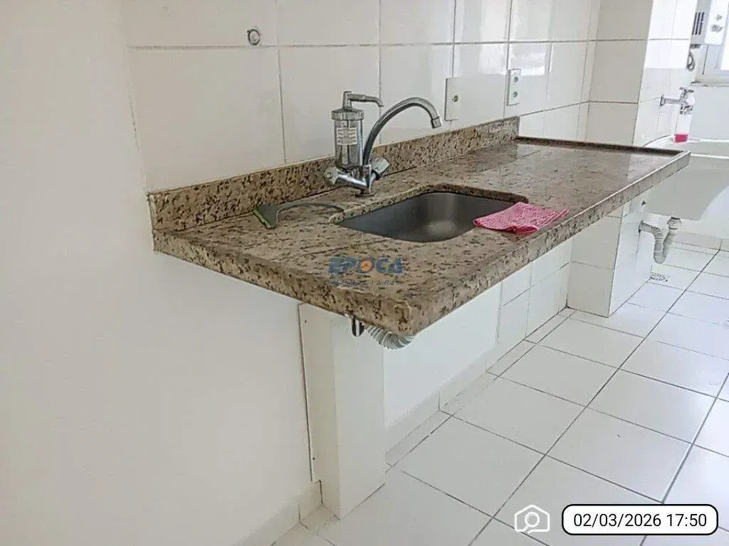 2-bedroom apartment with 1 bathroom and glass shower — photo 23