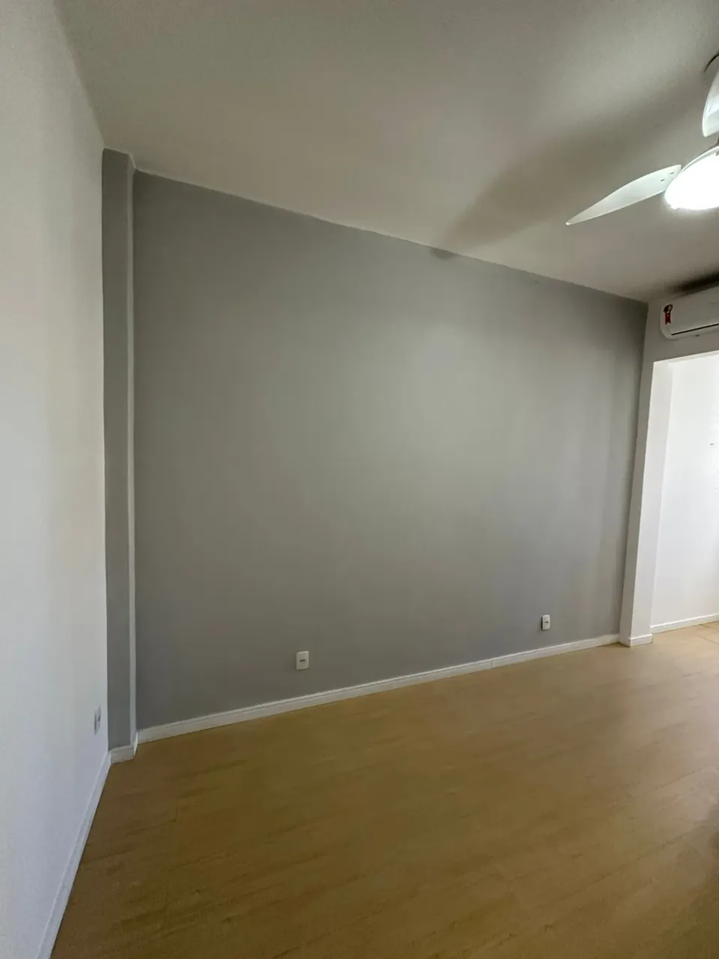 Apartment with a closed kitchen and gas stove; 2 bedrooms — photo 27