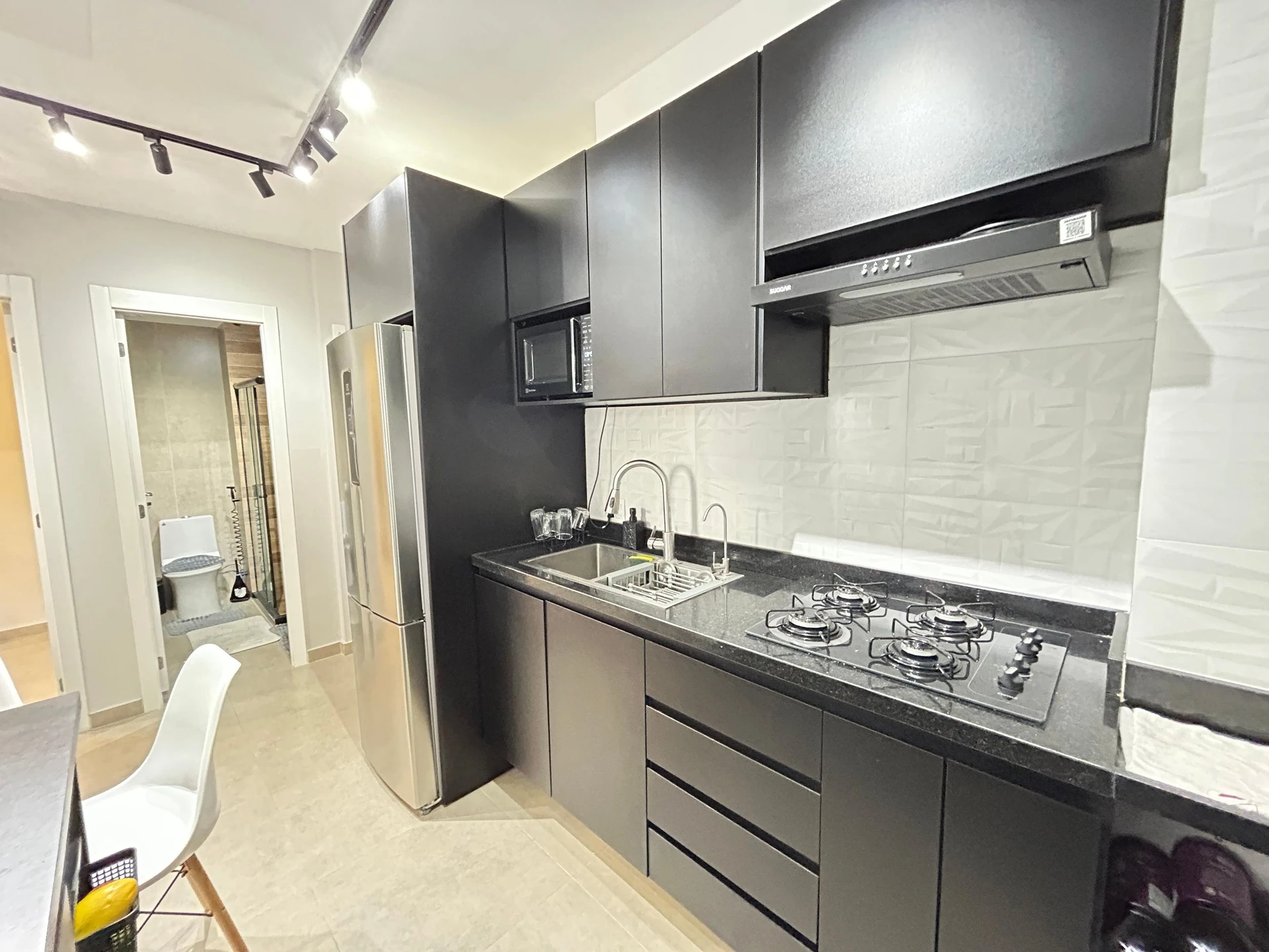 Apartamento mobiliado de 2 quartos com máquina de lavar — photo 19
