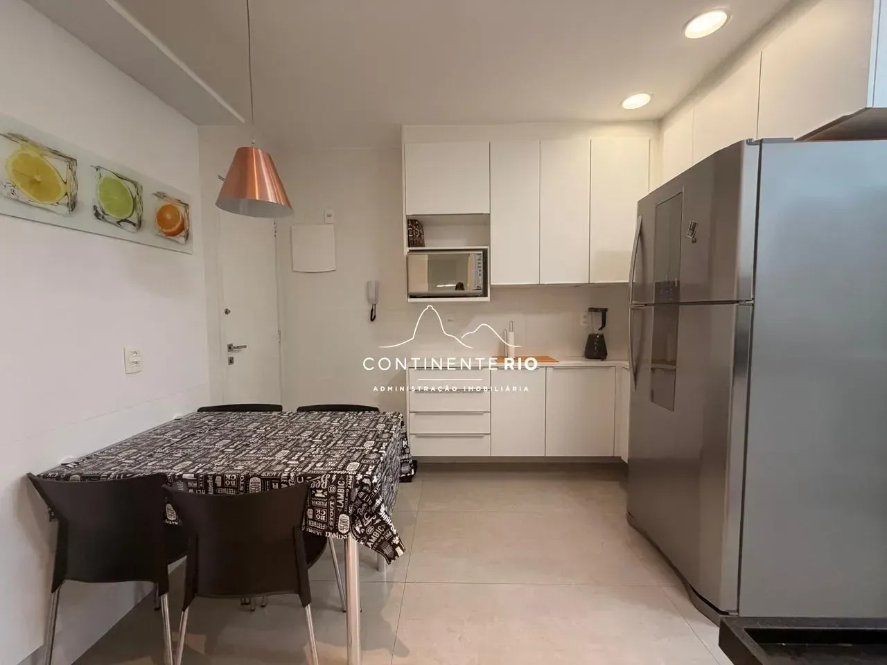 Furnished 3-bedroom apartment with 2 bathrooms — photo 2