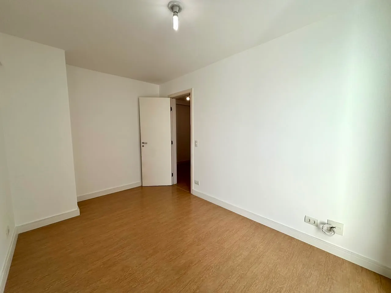 75 m² apartment with 2 bedrooms and a balcony — photo 25