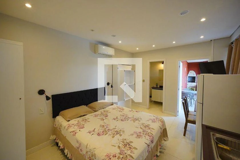 Kitnet/estúdio mobiliado de 29 m² com varanda — photo 2
