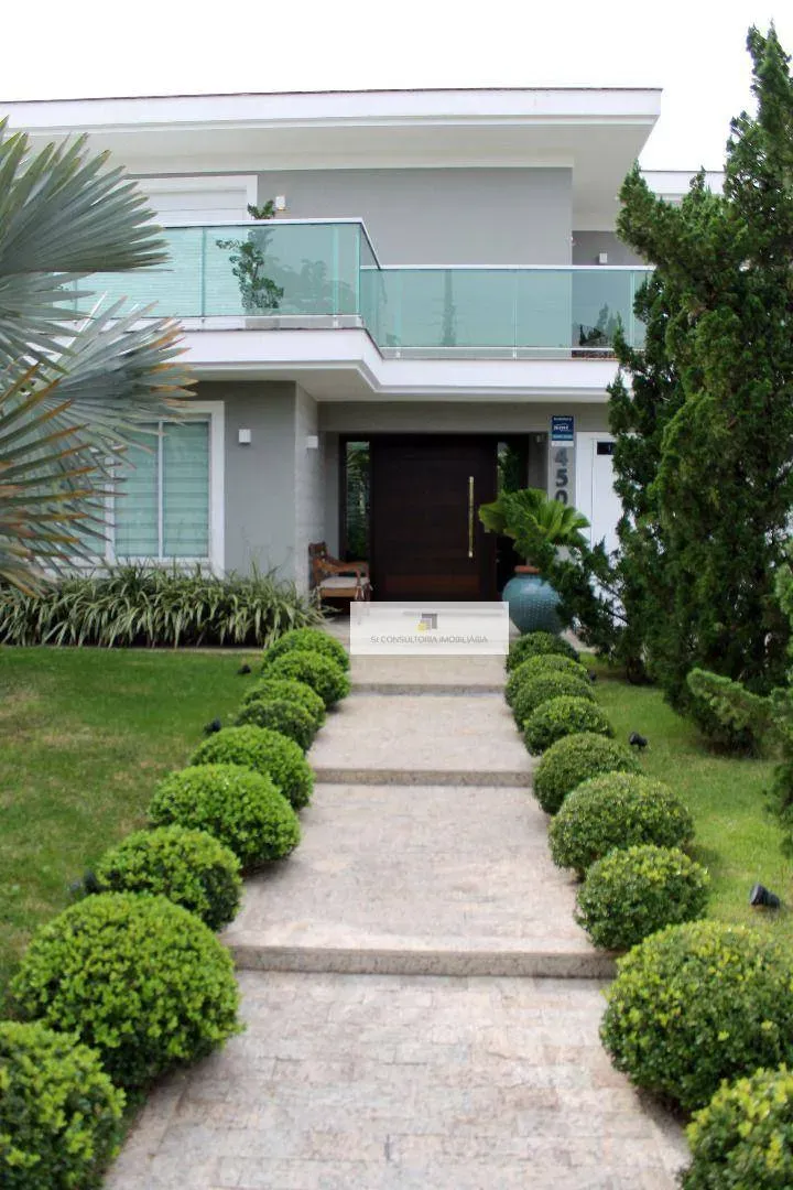 Furnished house with 4 en-suite bedrooms and private garden — photo 4