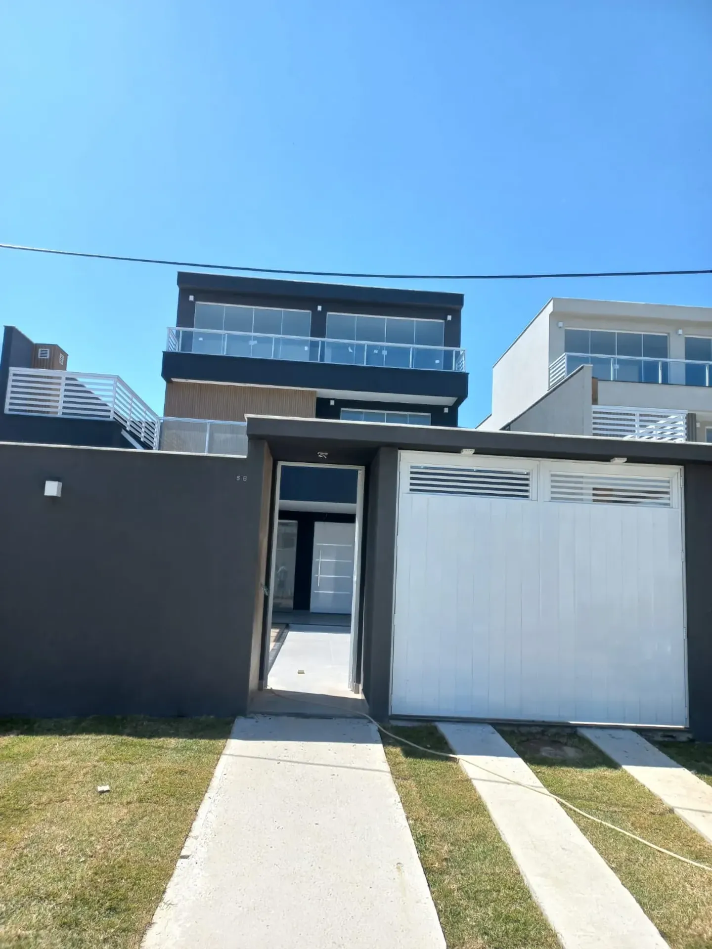 Duplex house with 3 en-suite bedrooms and 300 m² — photo 8