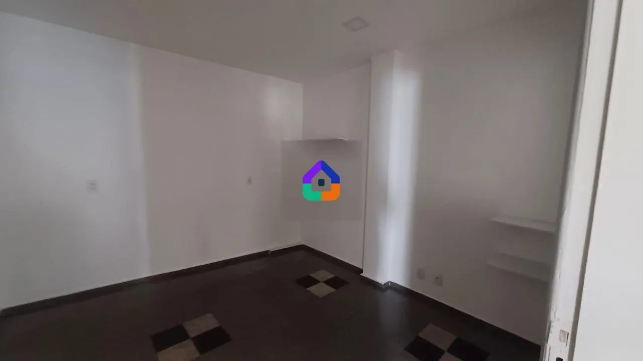 Duplex penthouse with 5 bedrooms and balcony — photo 4